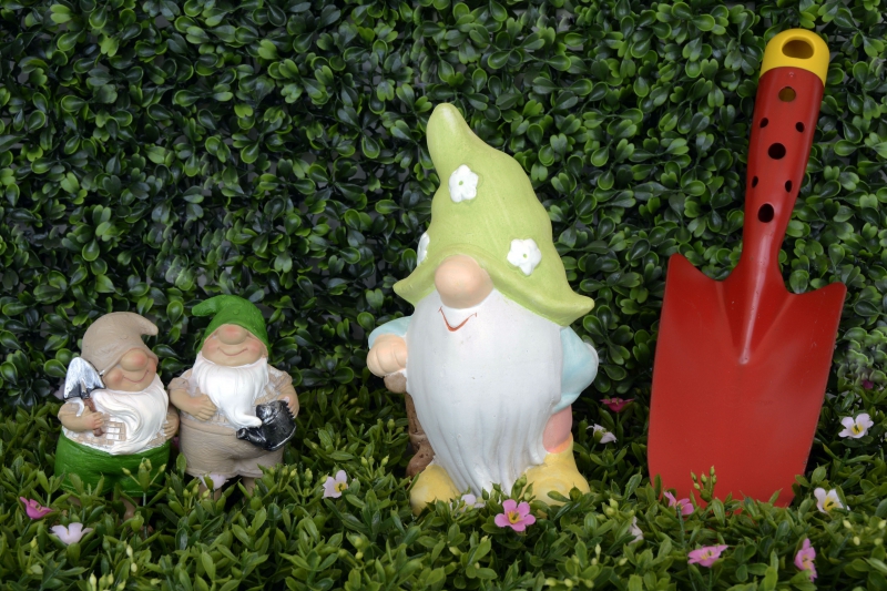 sasu-ROURE-min_garden-gnome-1404358